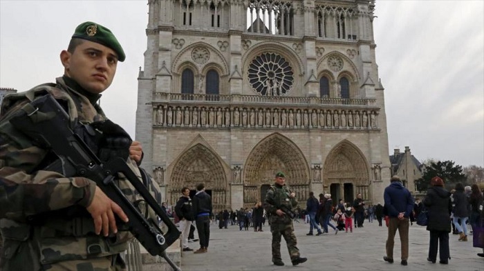 Francia: Encuentran cilindros de gas Propano cerca de Notre Dame